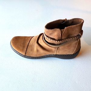 NWOB Tan Suede Booties by Clarks, Size 9.5